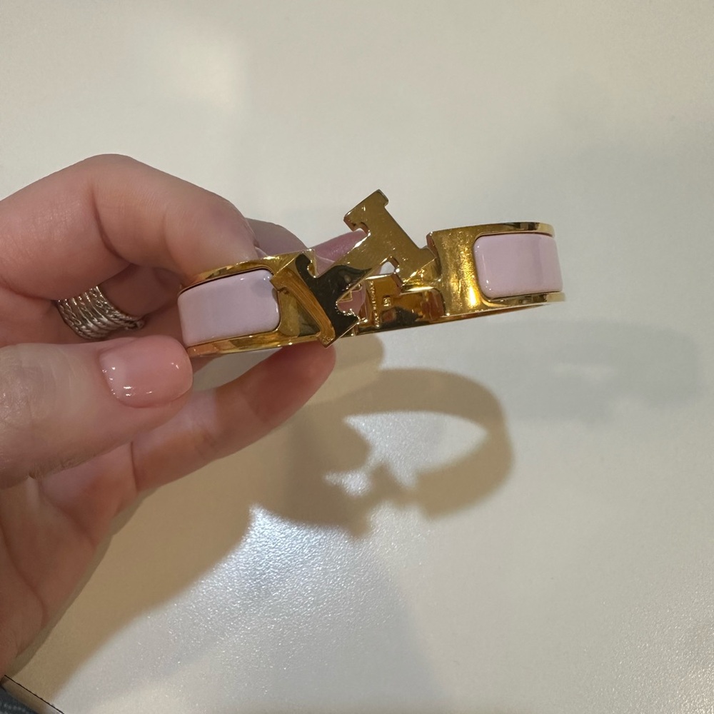 Hèrmes Pastel Pink Clic H Bracelet